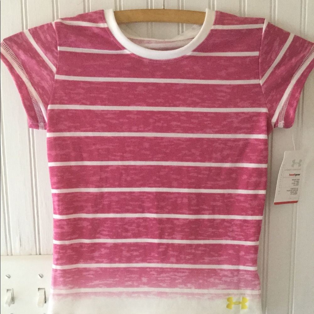 Girls Size 6 Under Armour Heat Gear T Shirt NWT